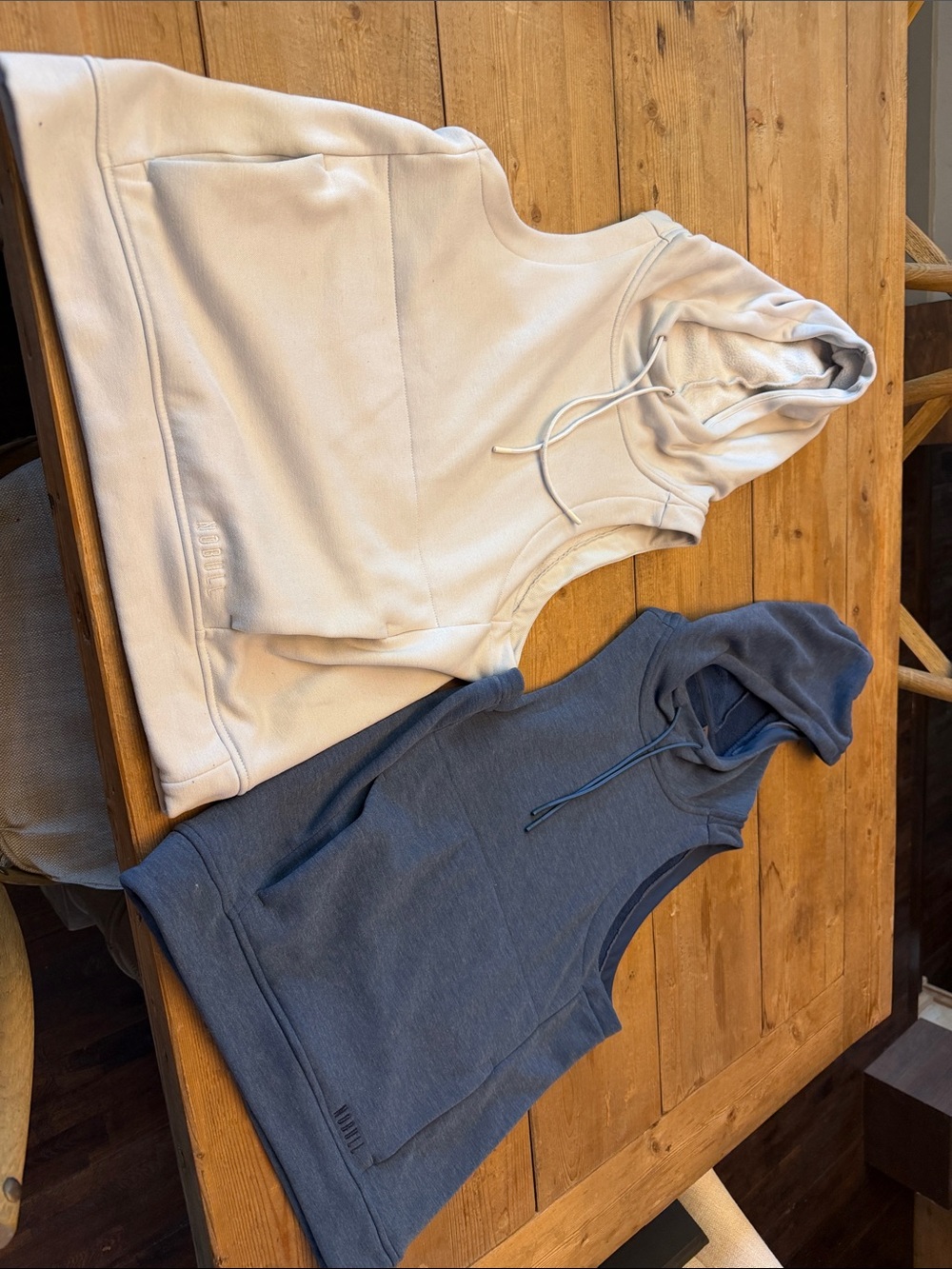 2 NOBULL Sleeveless Hooded Pullover Tank — Cream & Dusty Blue XS
